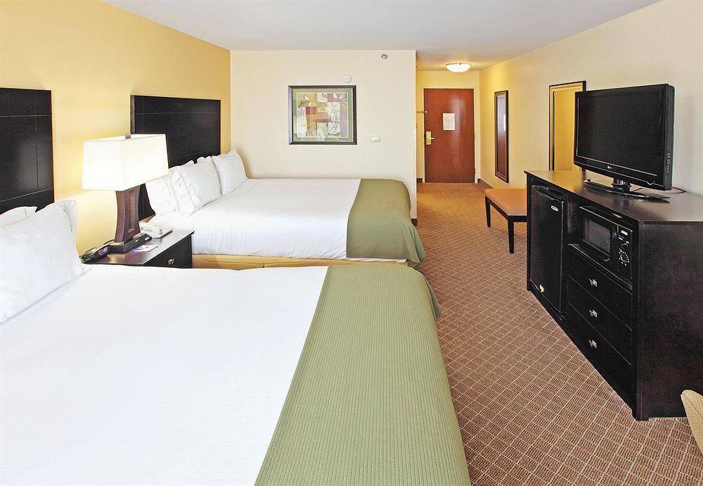Comfort Inn&Suites Pine Bluff Zimmer foto