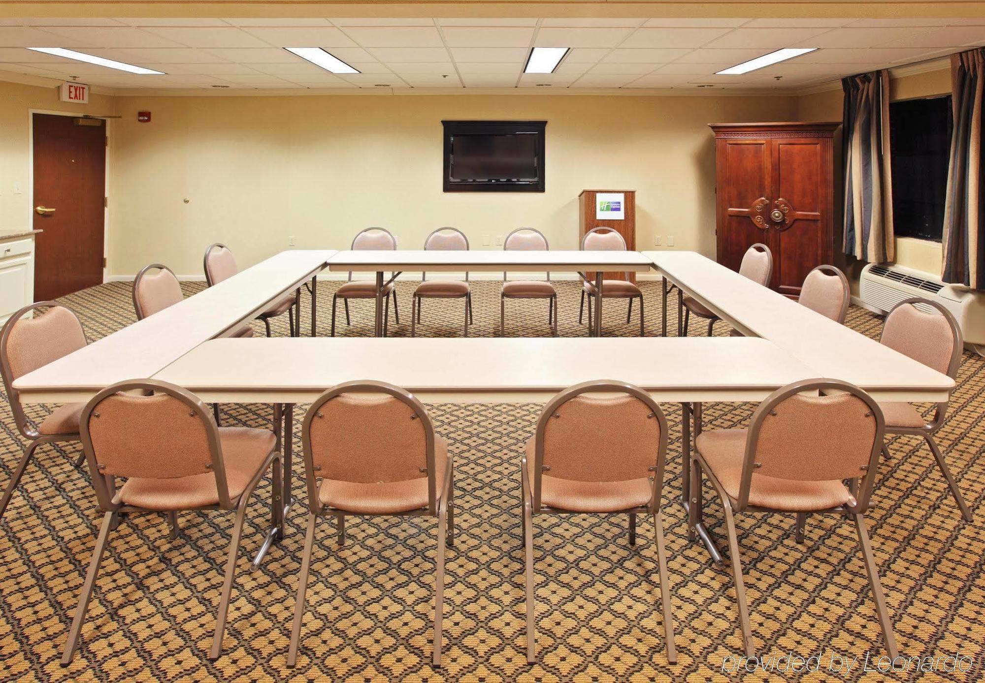 Comfort Inn&Suites Pine Bluff Einrichtungen foto
